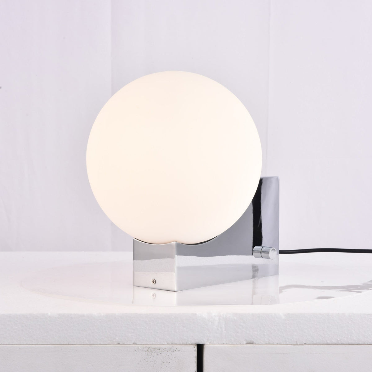 Block Globe Table Lamp