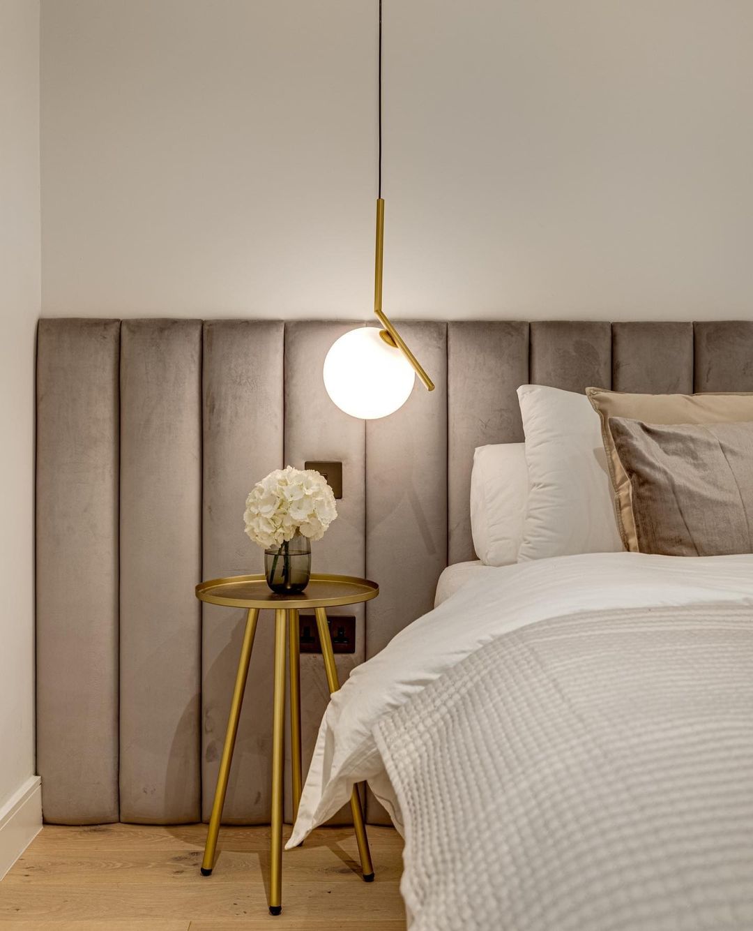 Poise Globe Pendant Light