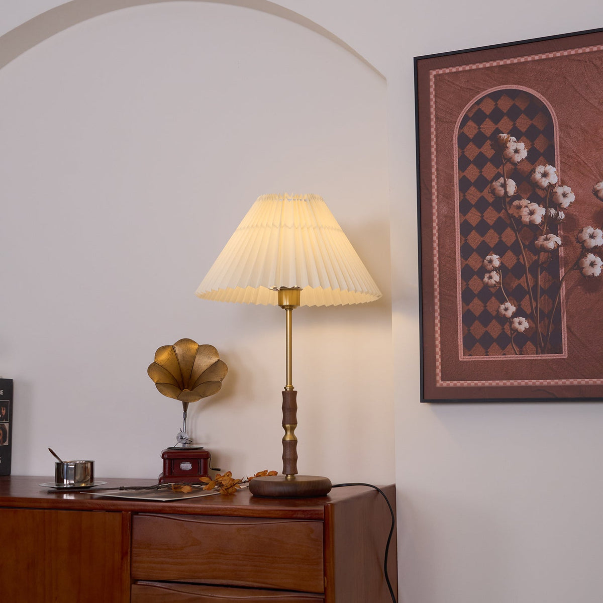 Still Pleat Table Lamp