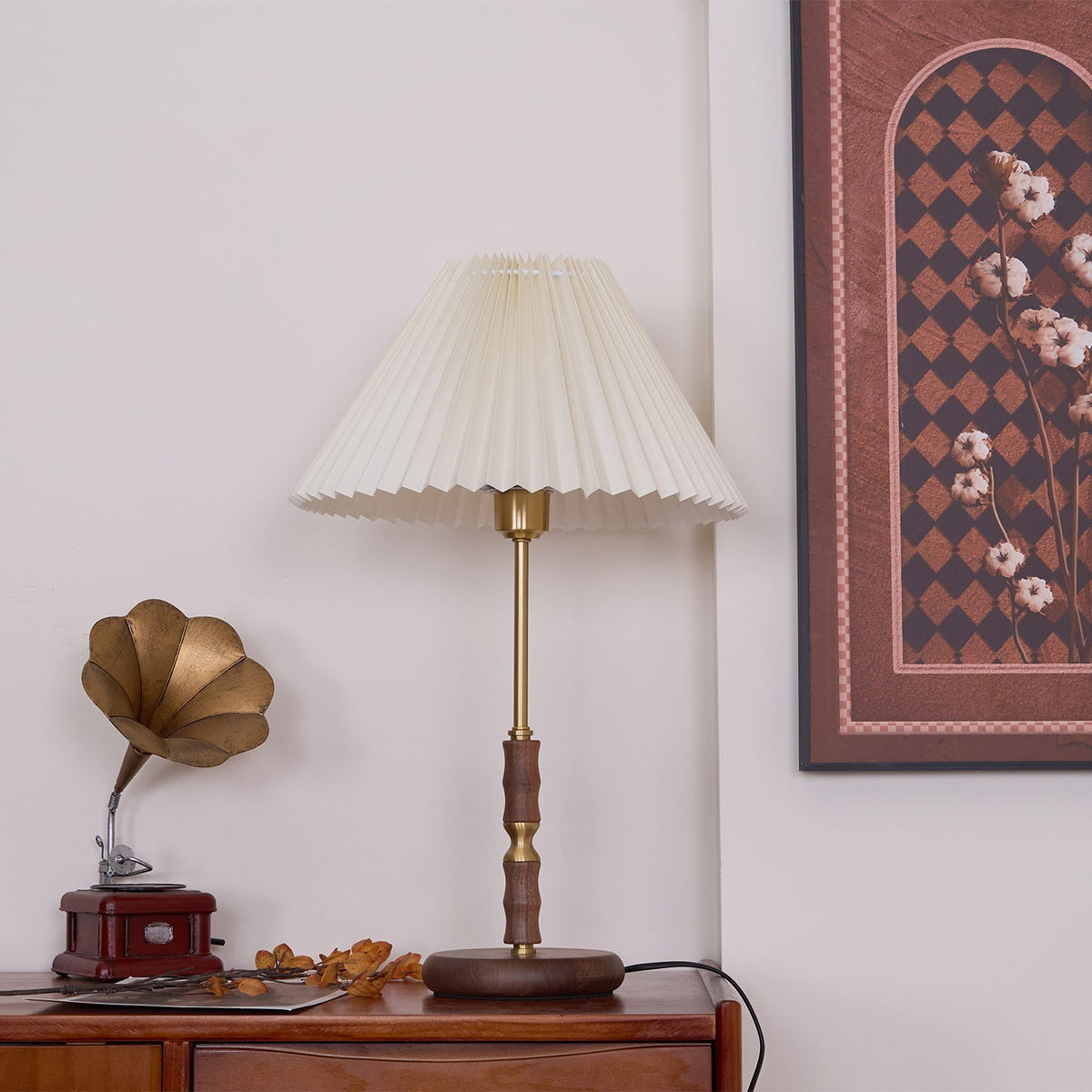 Still Pleat Table Lamp