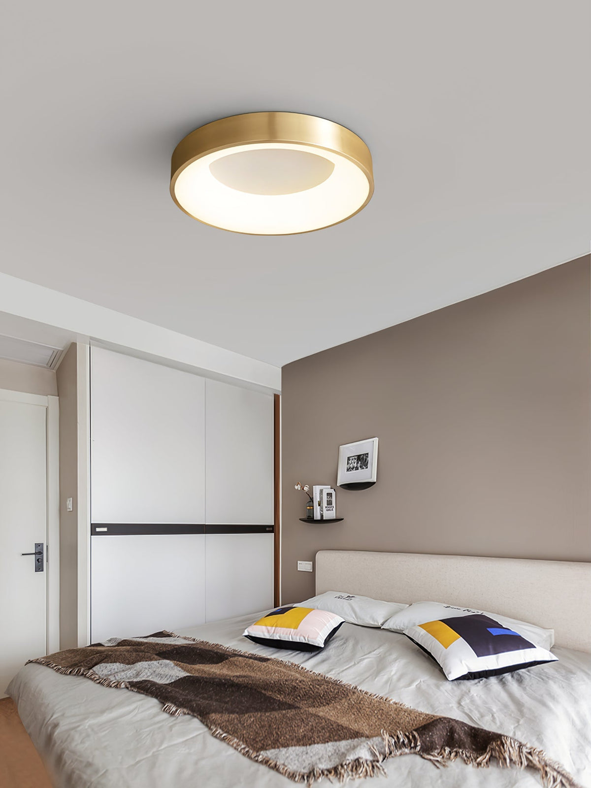 Aure Ring Ceiling Light
