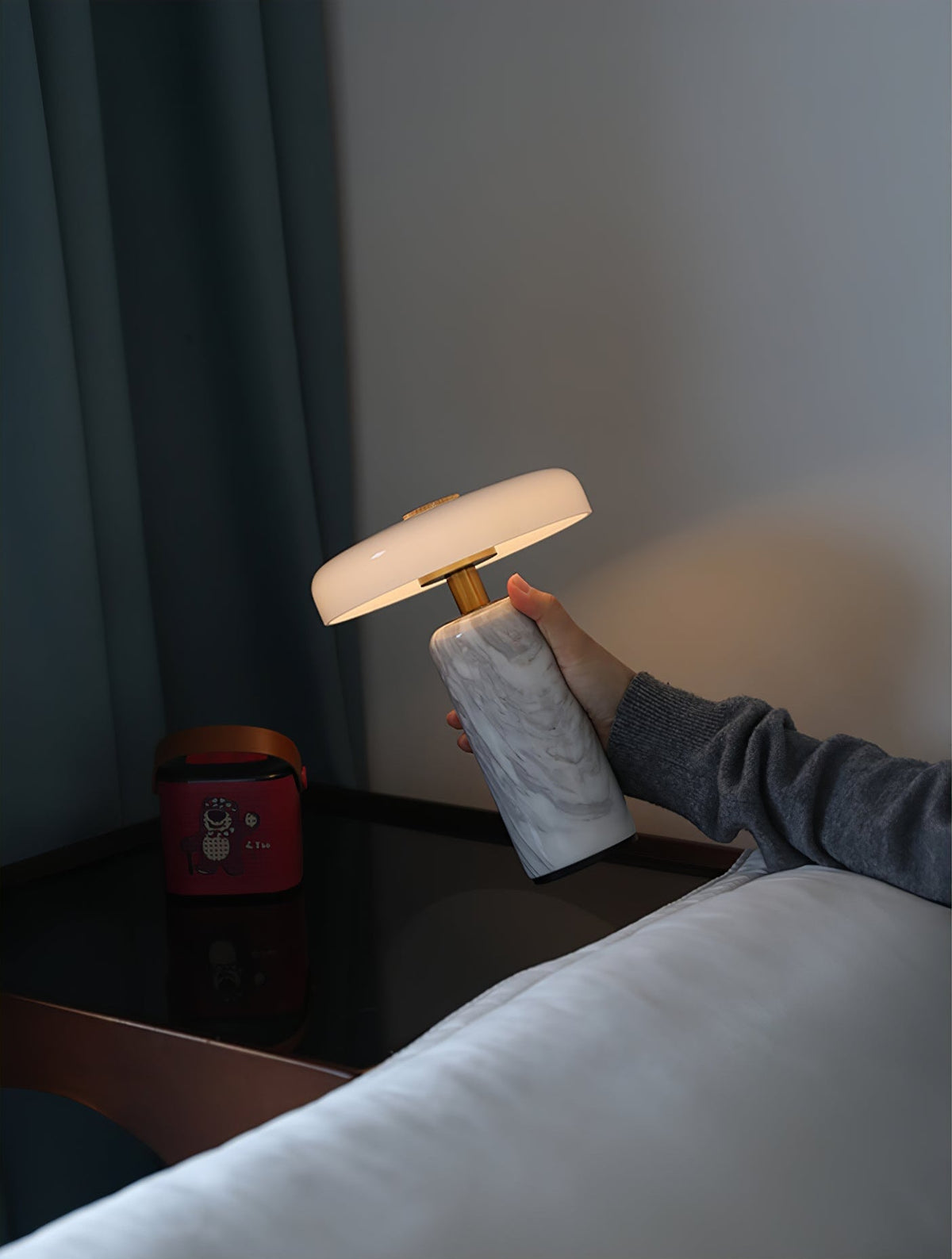 Vein Cap Table Lamp