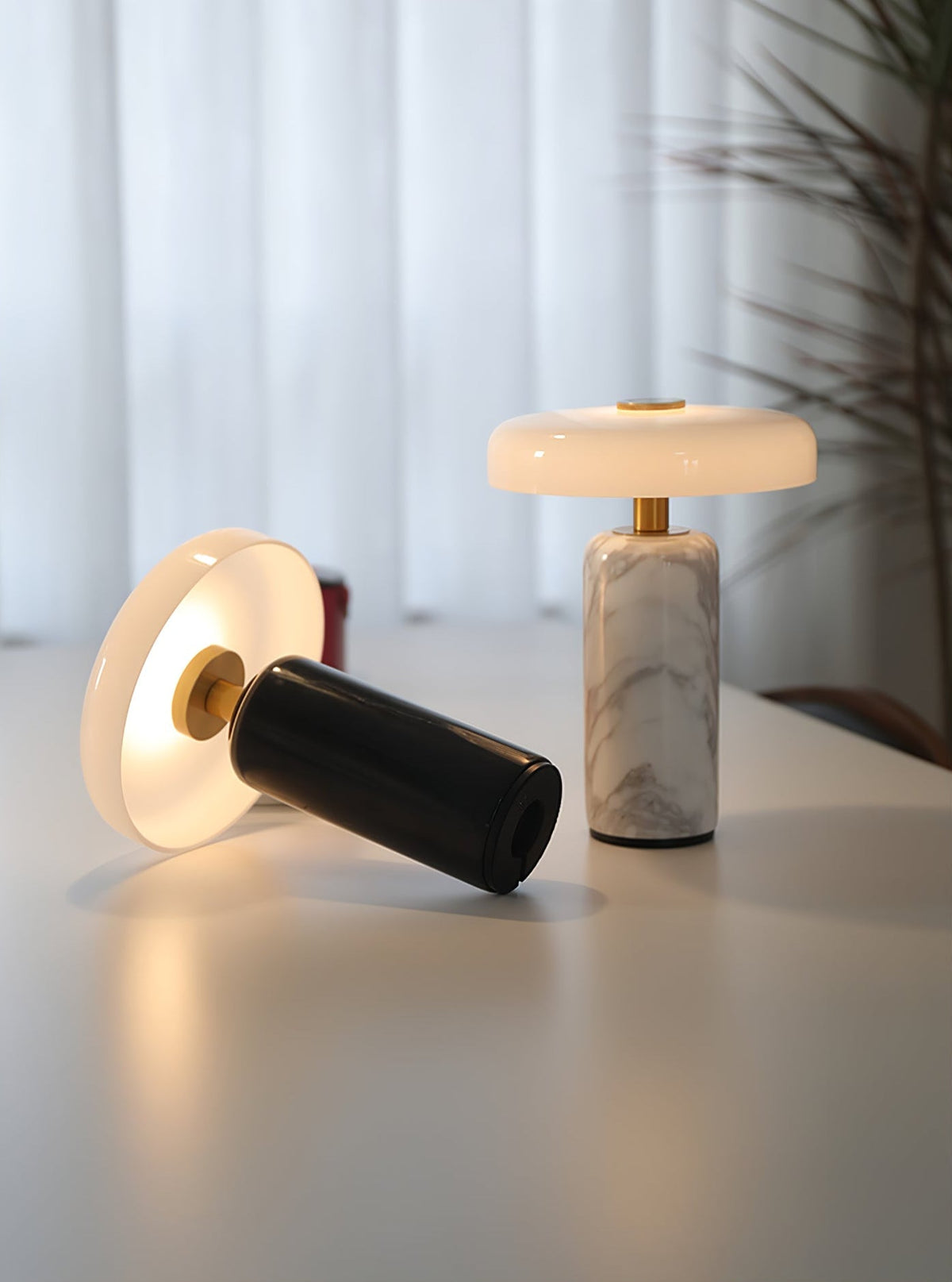 Vein Cap Table Lamp