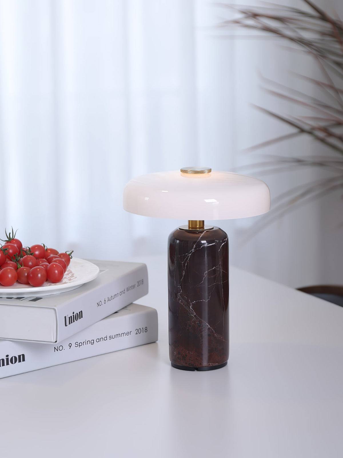 Vein Cap Table Lamp