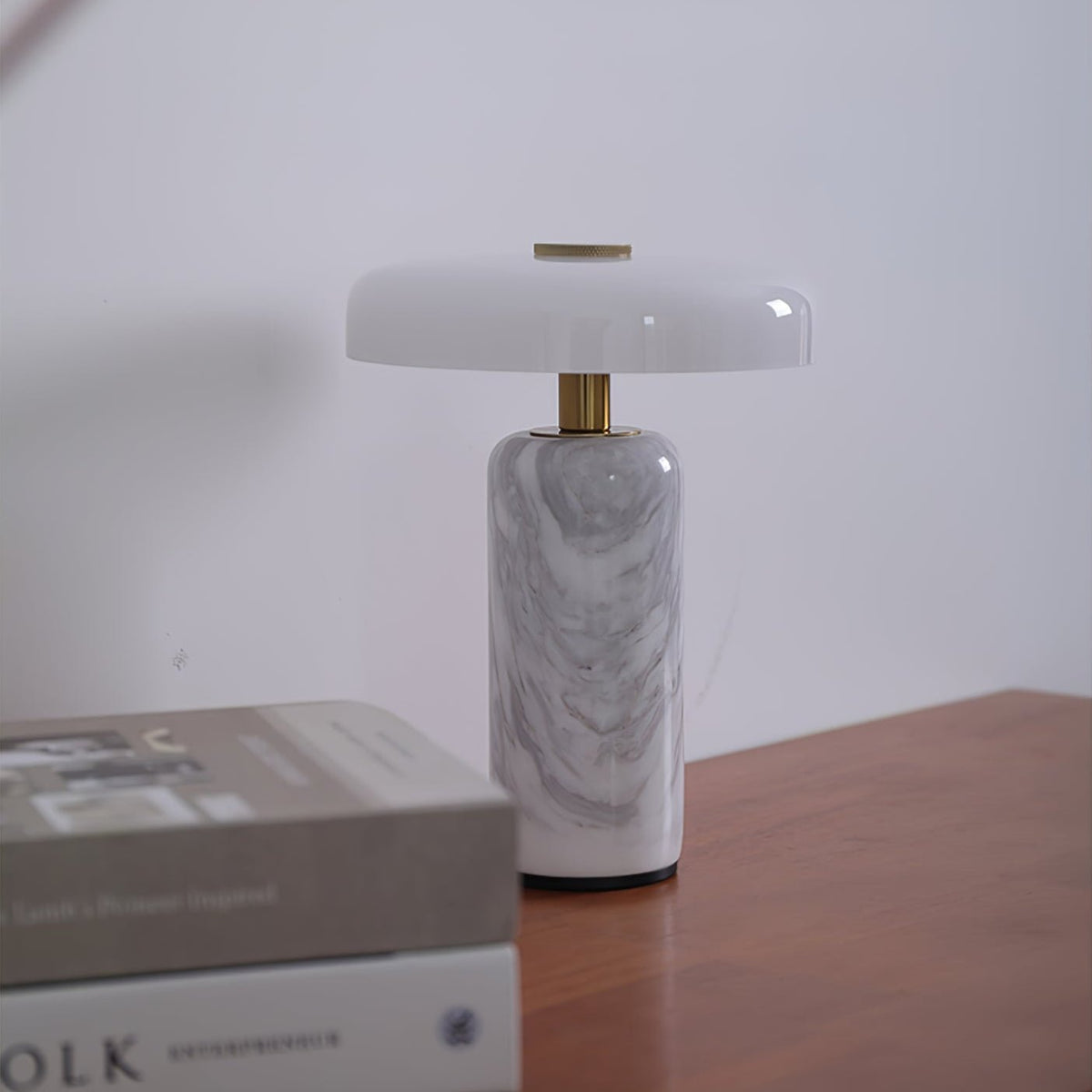 Vein Cap Table Lamp