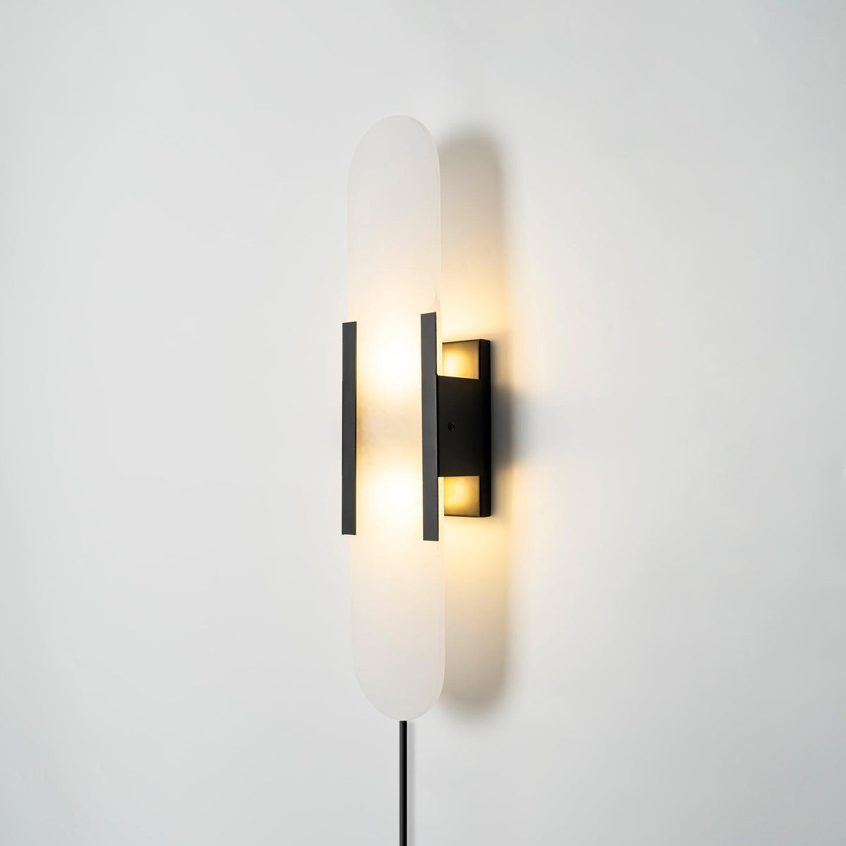 Vein Portal Plug-in Wall Light