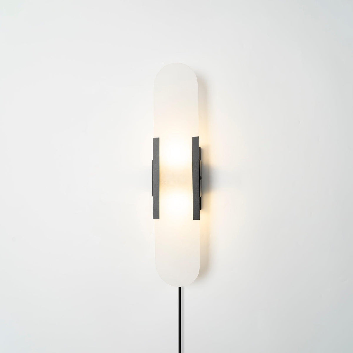 Vein Portal Plug-in Wall Light