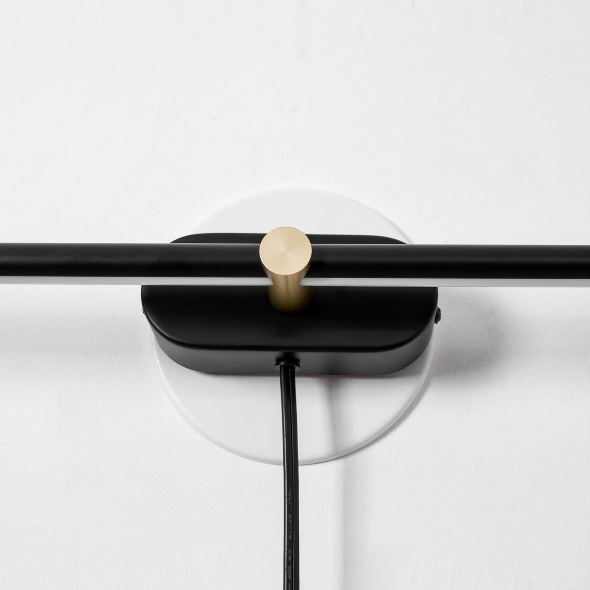Fine Line Plug-in Wall Light