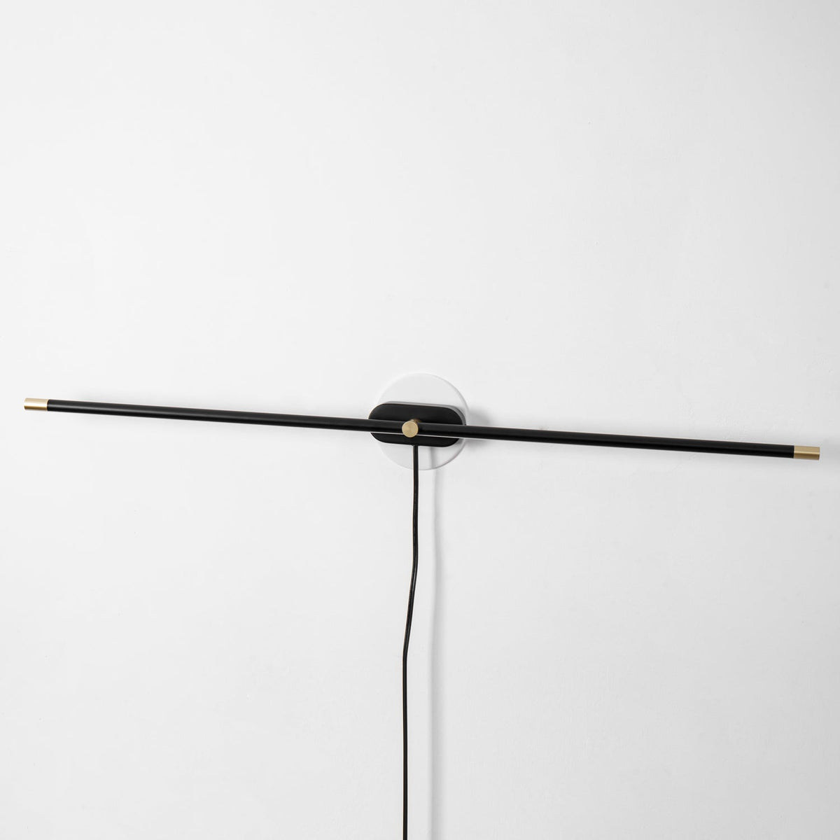 Fine Line Plug-in Wall Light