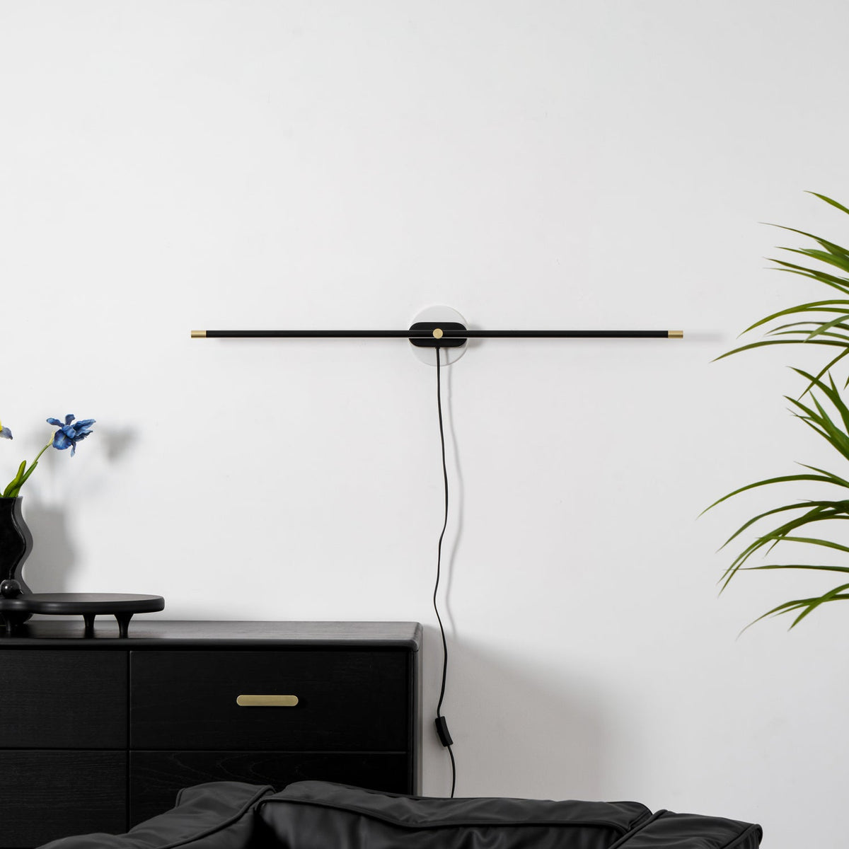 Fine Line Plug-in Wall Light