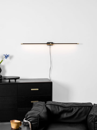Fine Line Plug-in Wall Light