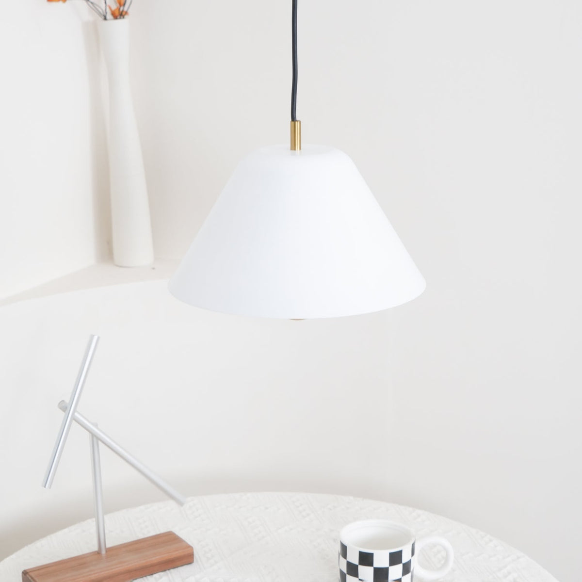 Still Cone Pendant Light