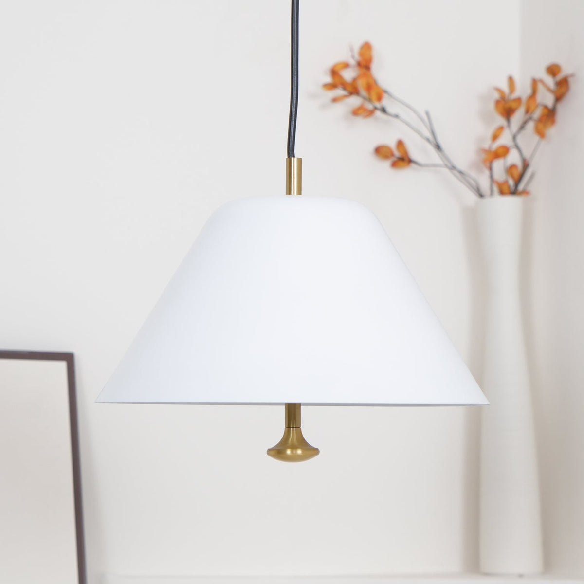 Still Cone Pendant Light