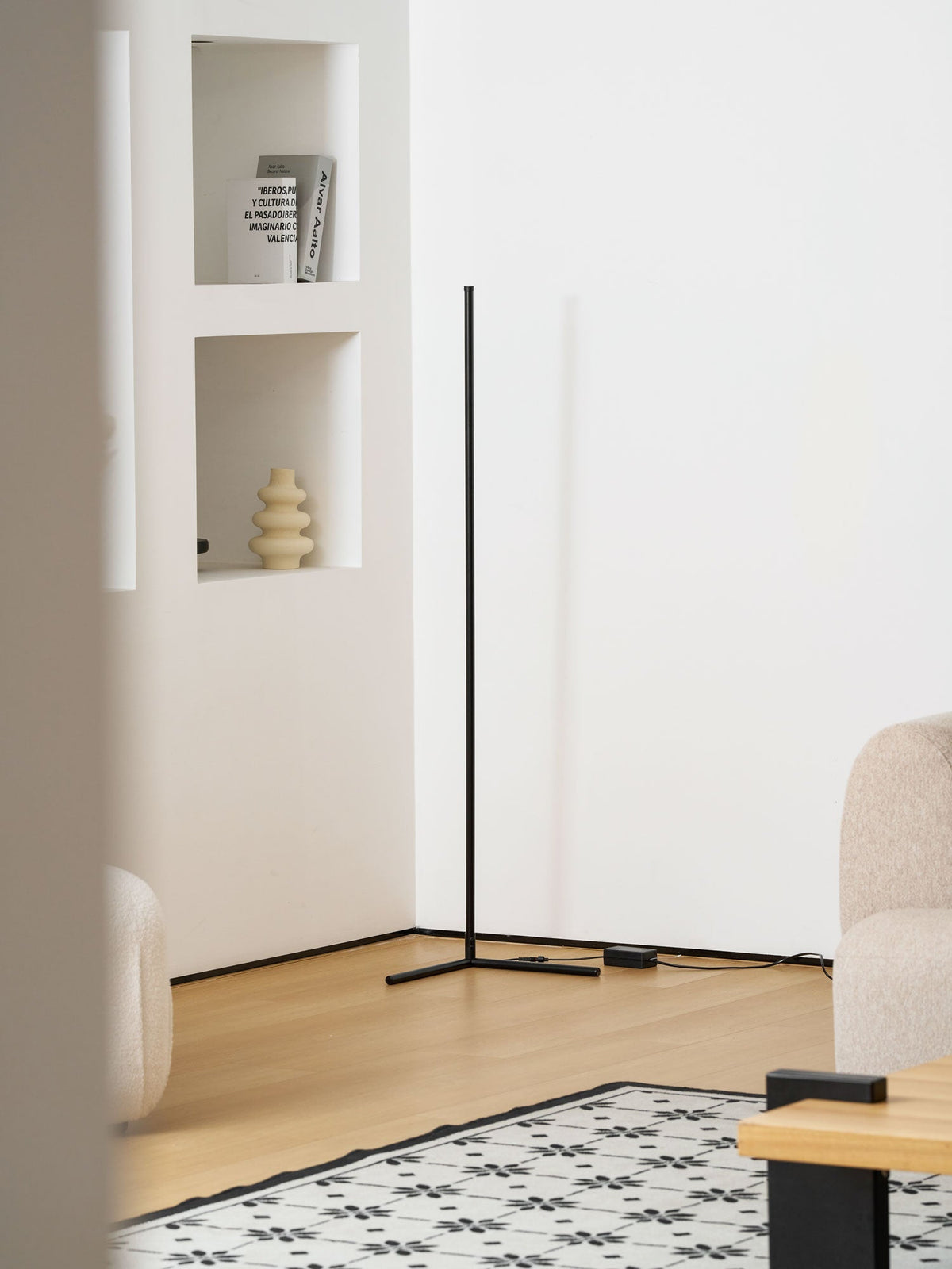 Fine Line Floor Lamp
