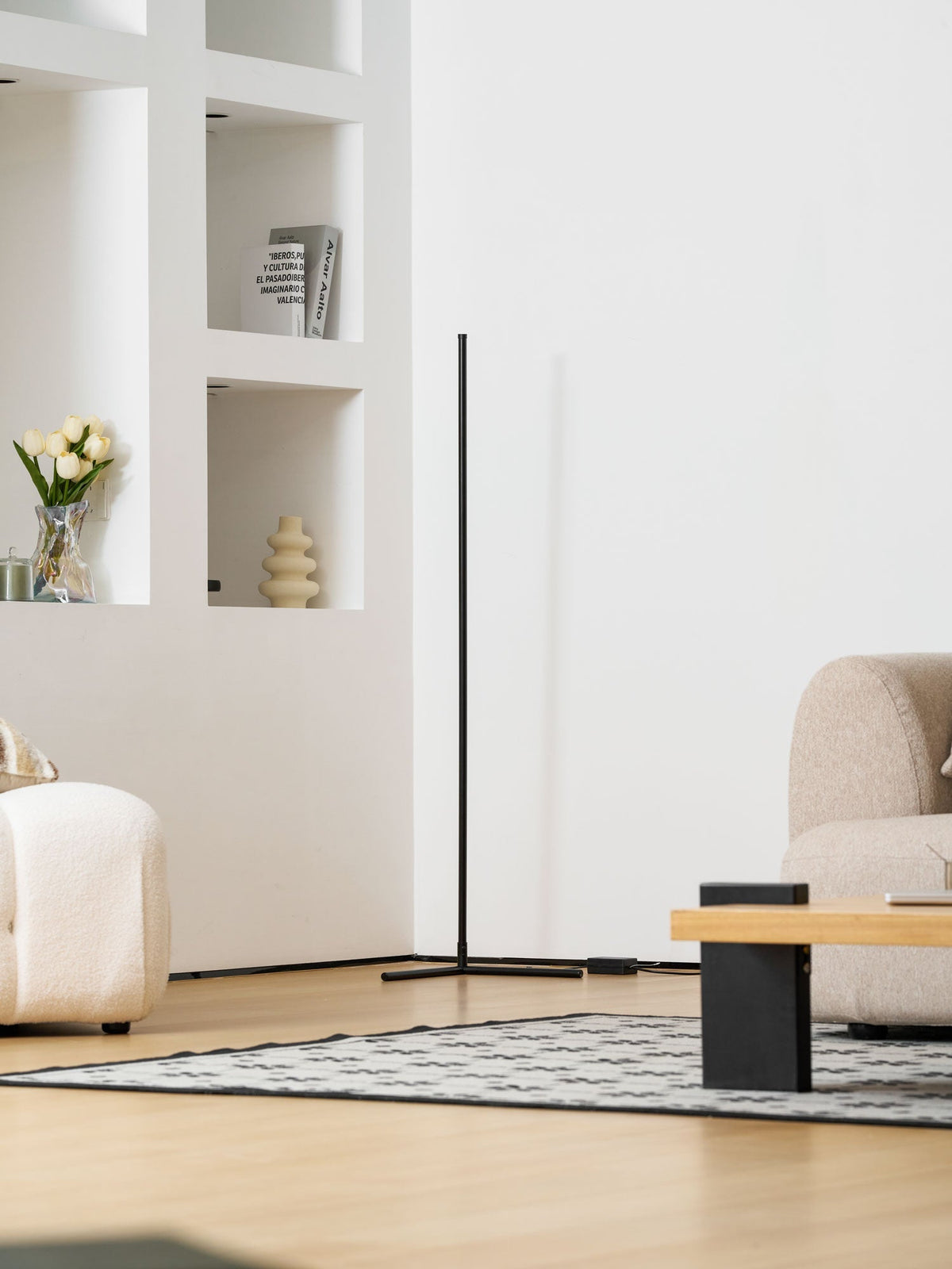 Fine Line Floor Lamp
