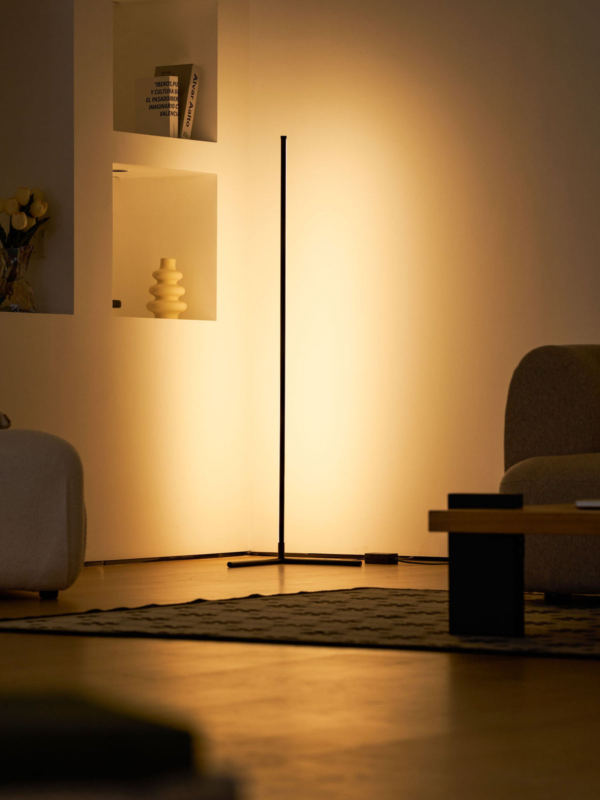 Fine Line Floor Lamp