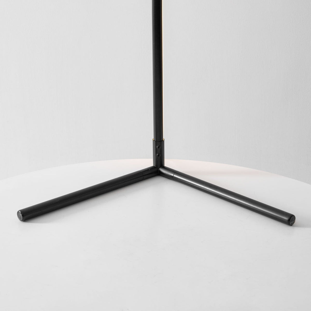 Fine Line Floor Lamp
