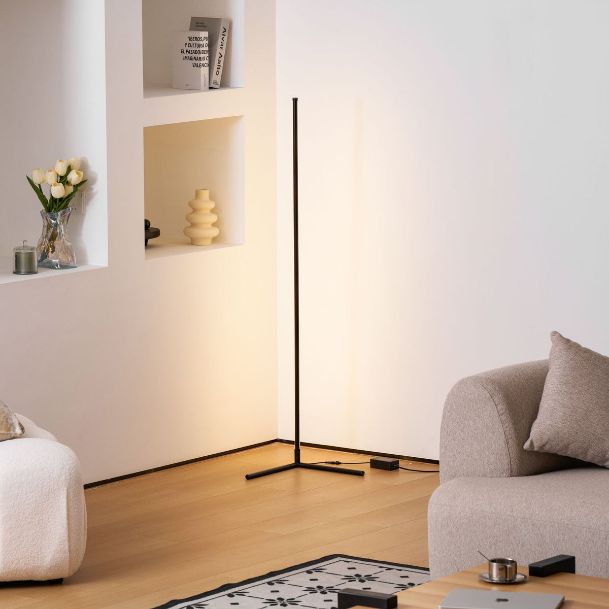 Fine Line Floor Lamp