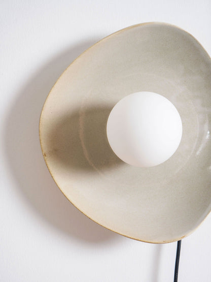 Still Disc Plug-in Wall Light