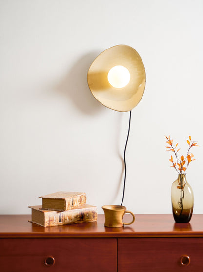 Still Disc Plug-in Wall Light