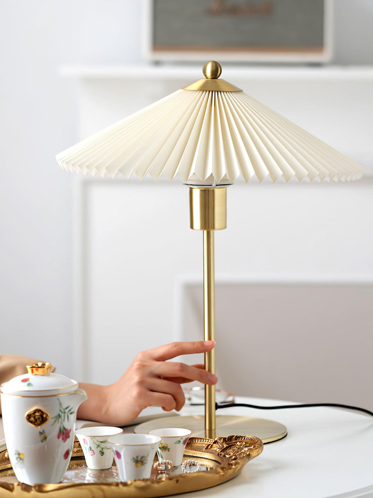Folio Pleat Table Lamp