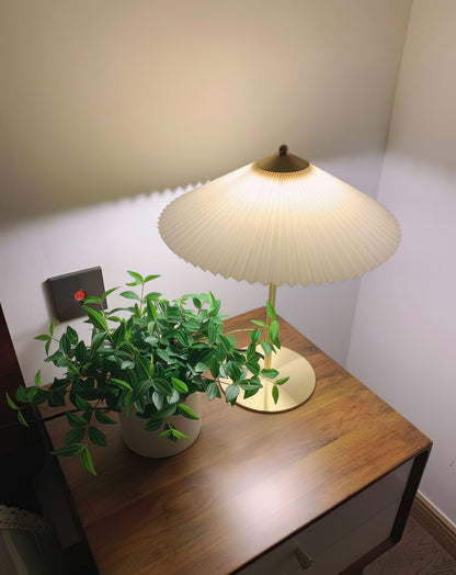 Folio Pleat Table Lamp