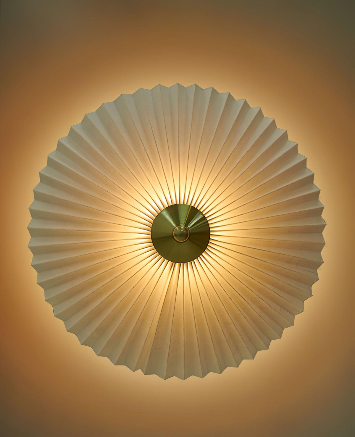 Folio Pleat Table Lamp