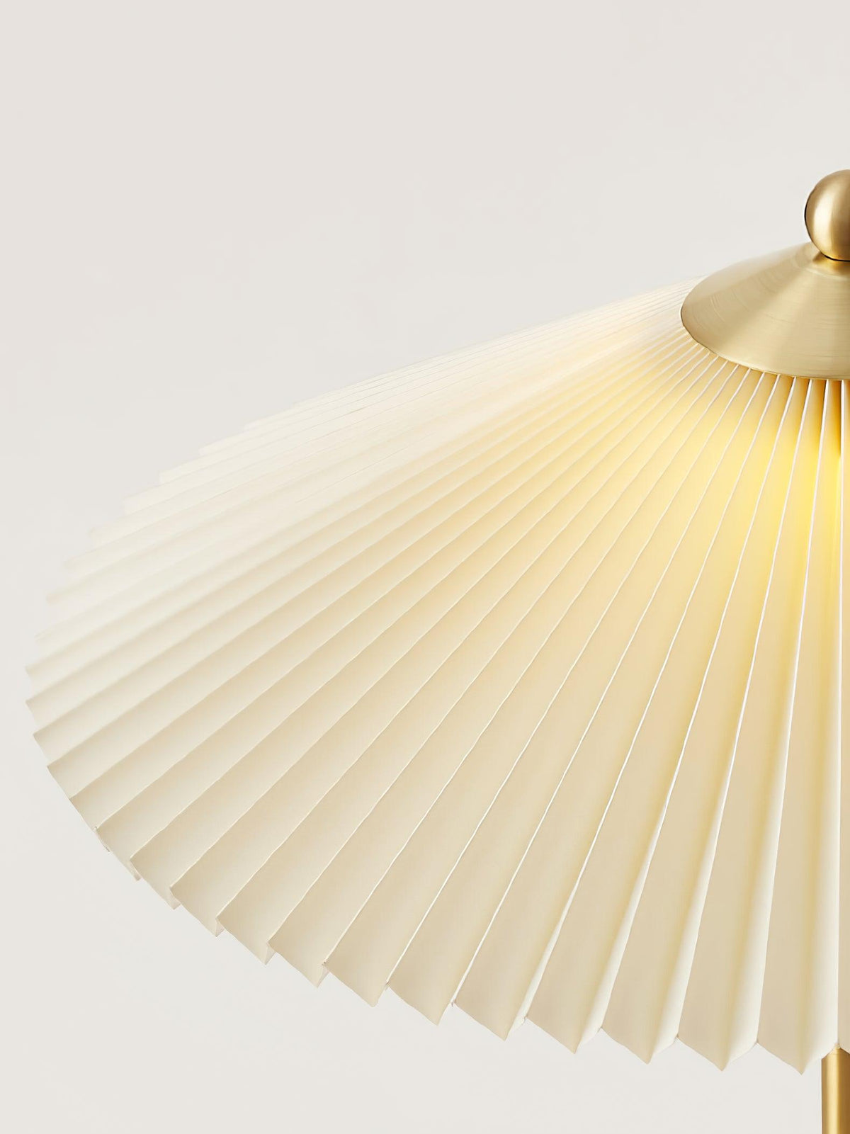 Folio Pleat Table Lamp