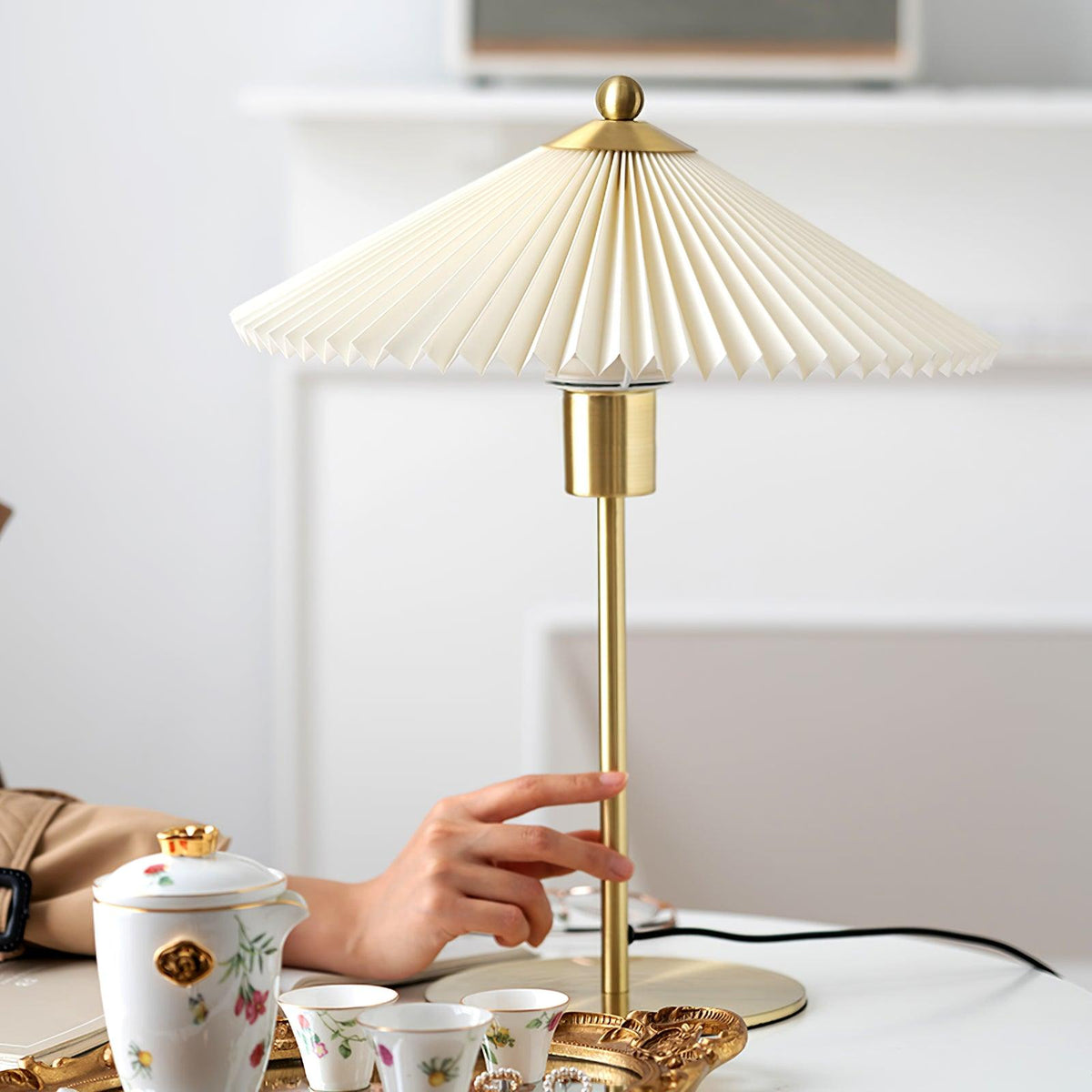 Folio Pleat Table Lamp