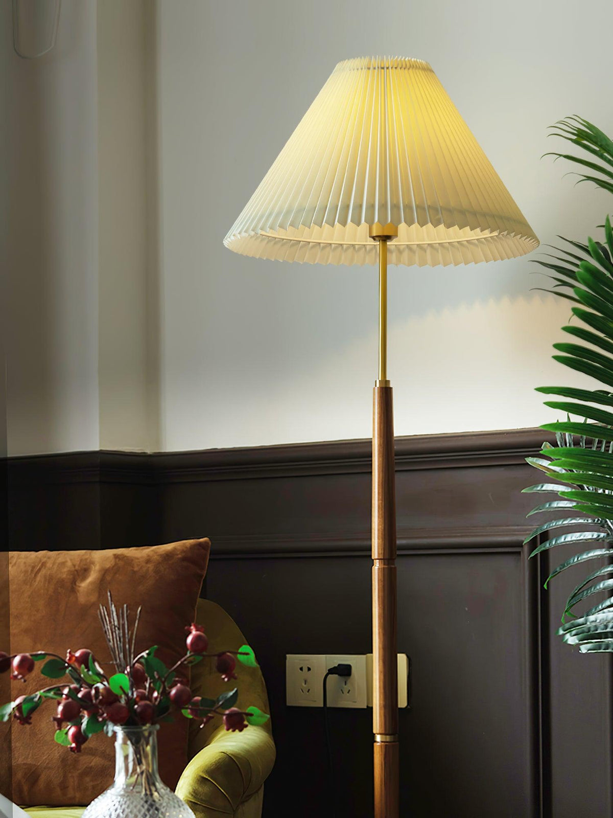 Column Pleat Floor Lamp