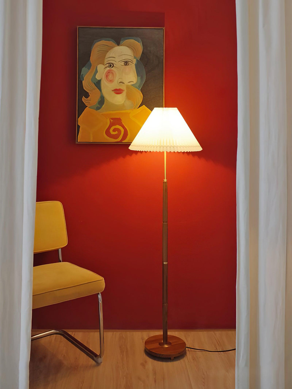 Column Pleat Floor Lamp