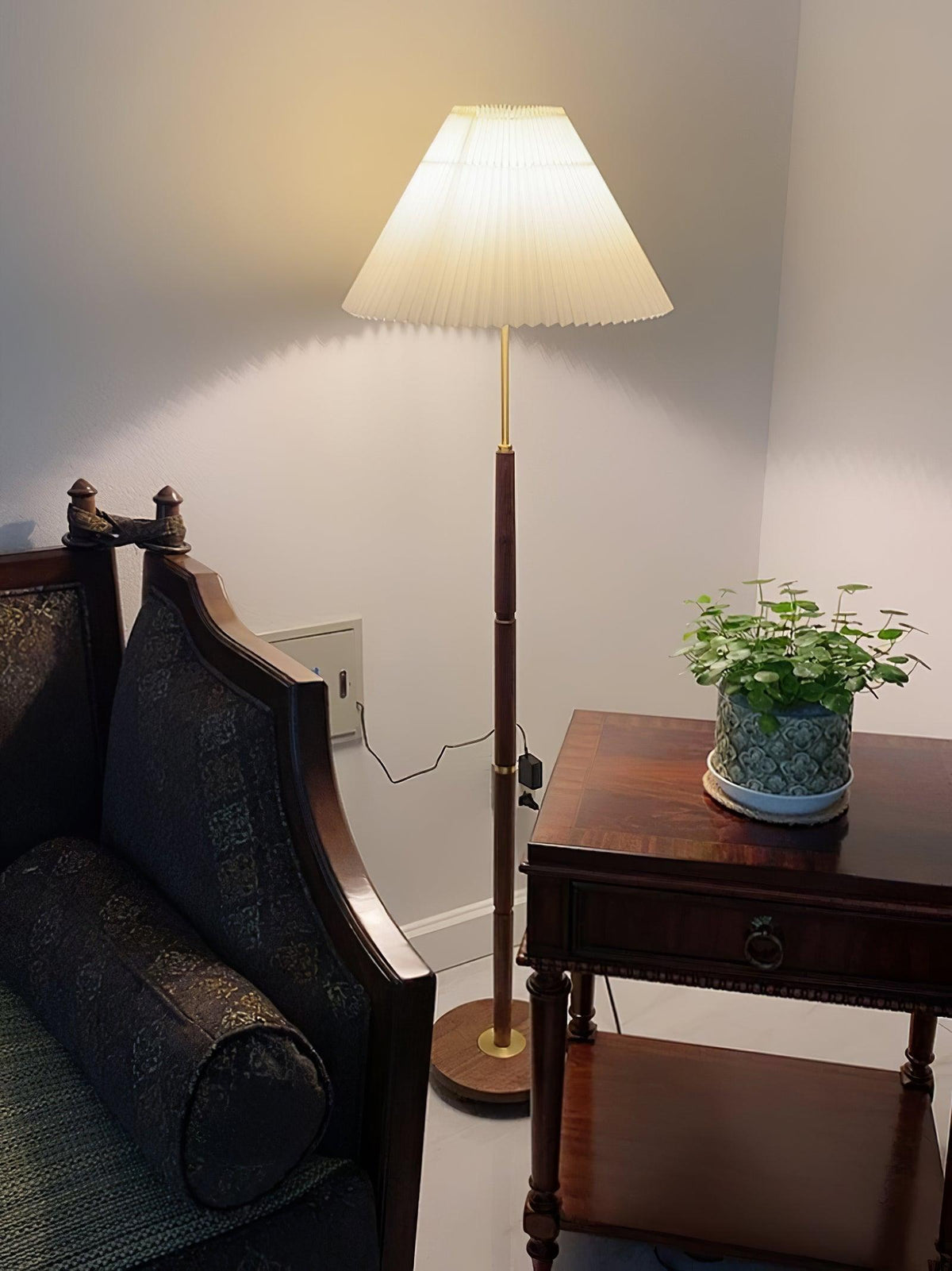 Column Pleat Floor Lamp