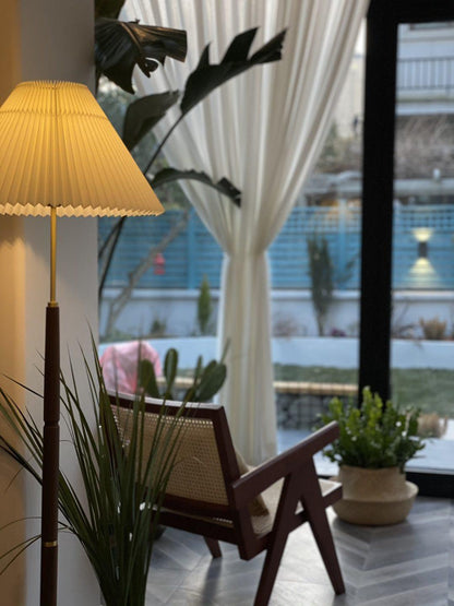 Column Pleat Floor Lamp