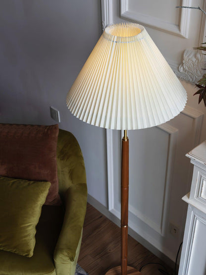 Column Pleat Floor Lamp