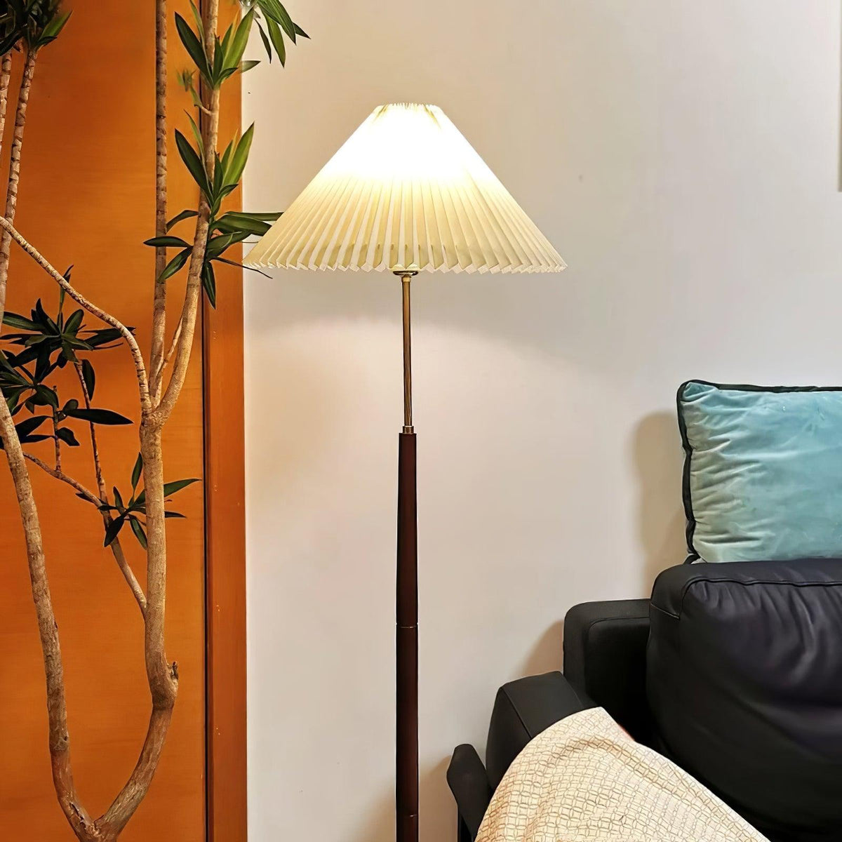 Column Pleat Floor Lamp