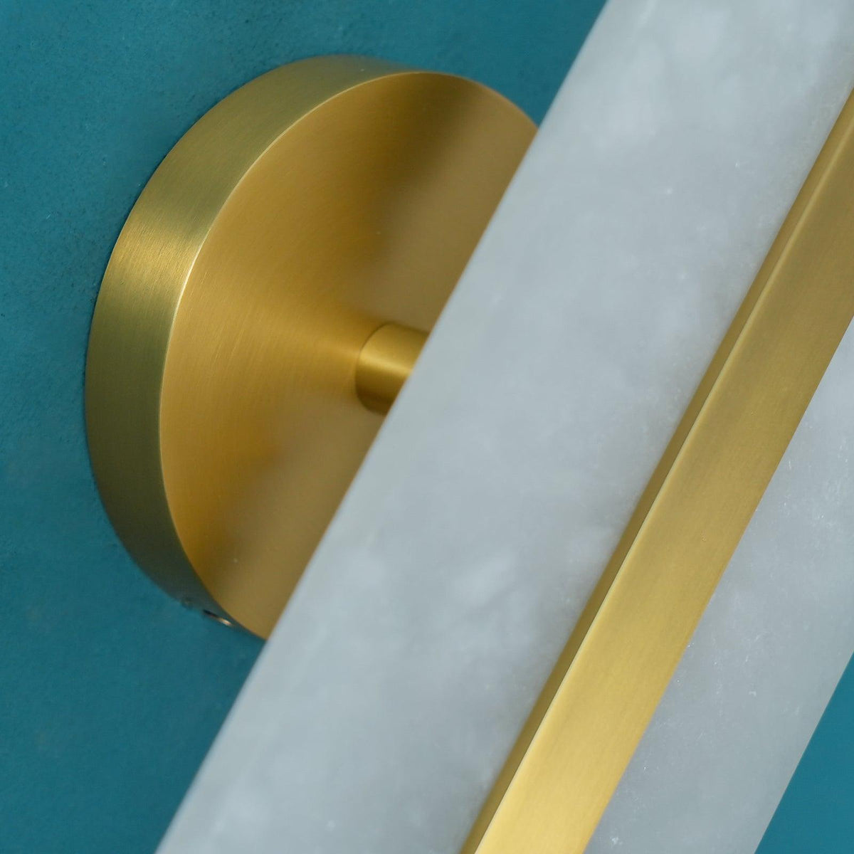 Vein Oval Wall Light