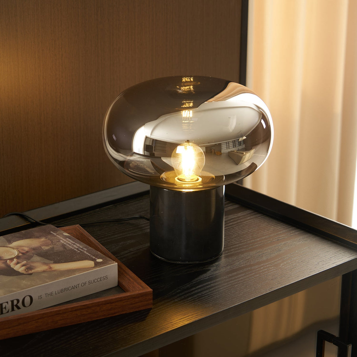 Smoke Bowl Table Lamp