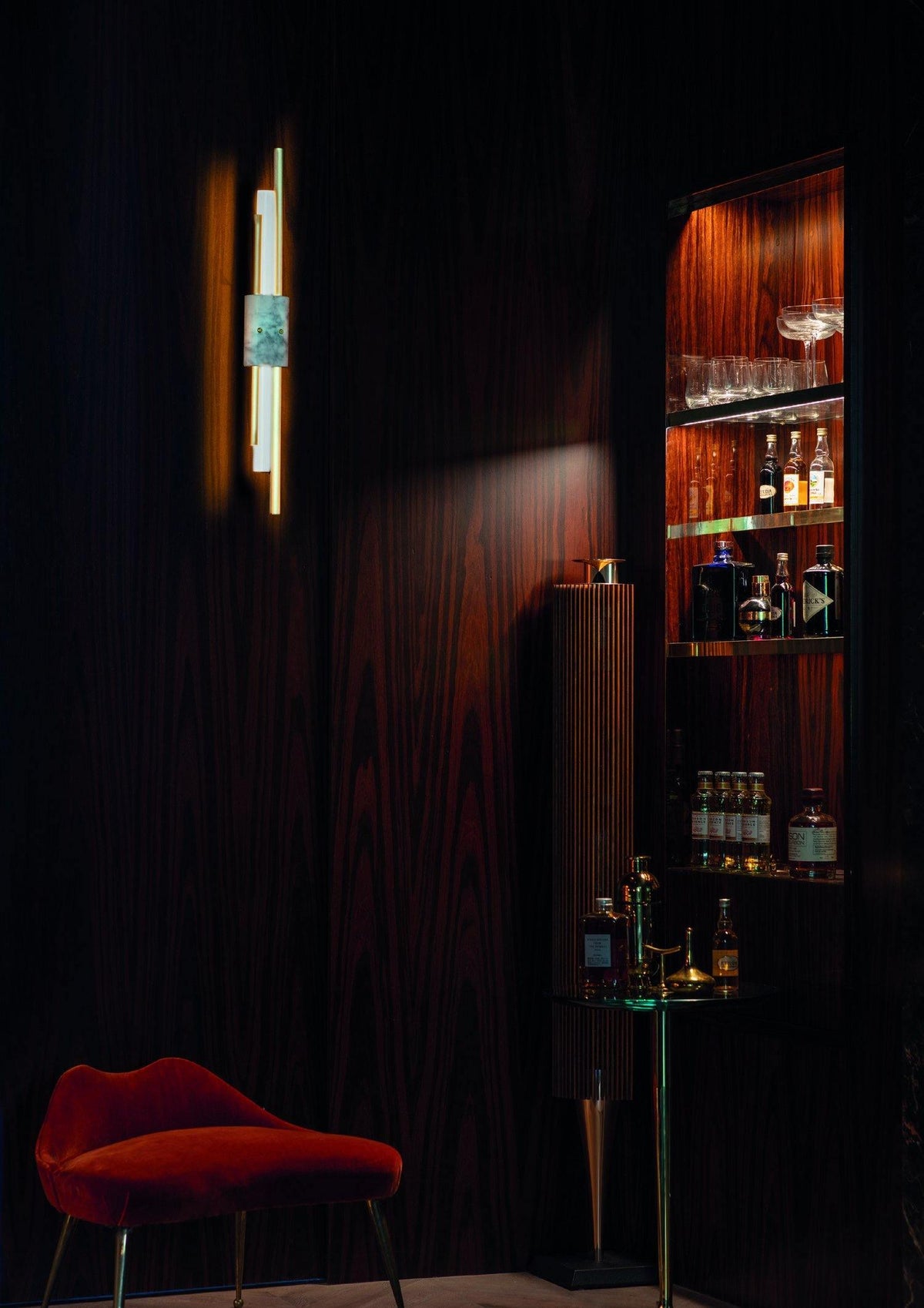Vein Axis Wall Light
