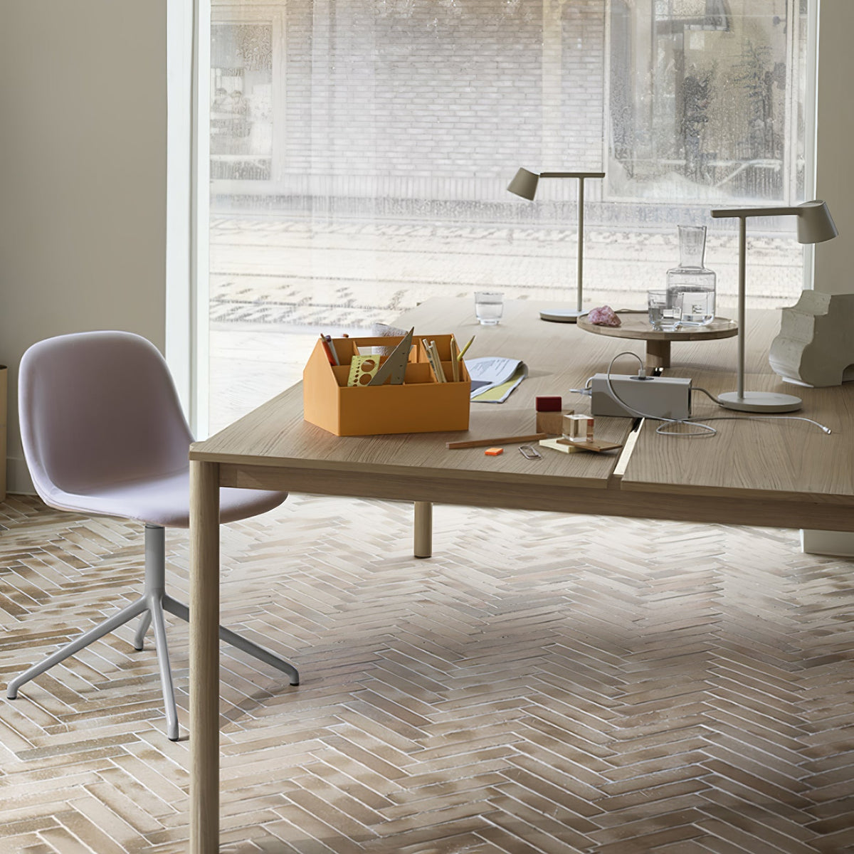 Fine Task Table Lamp
