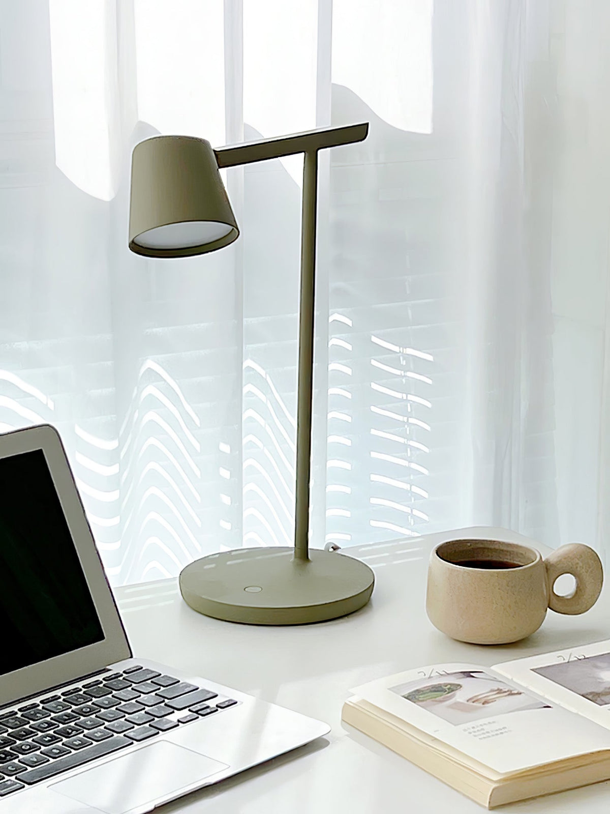 Fine Task Table Lamp