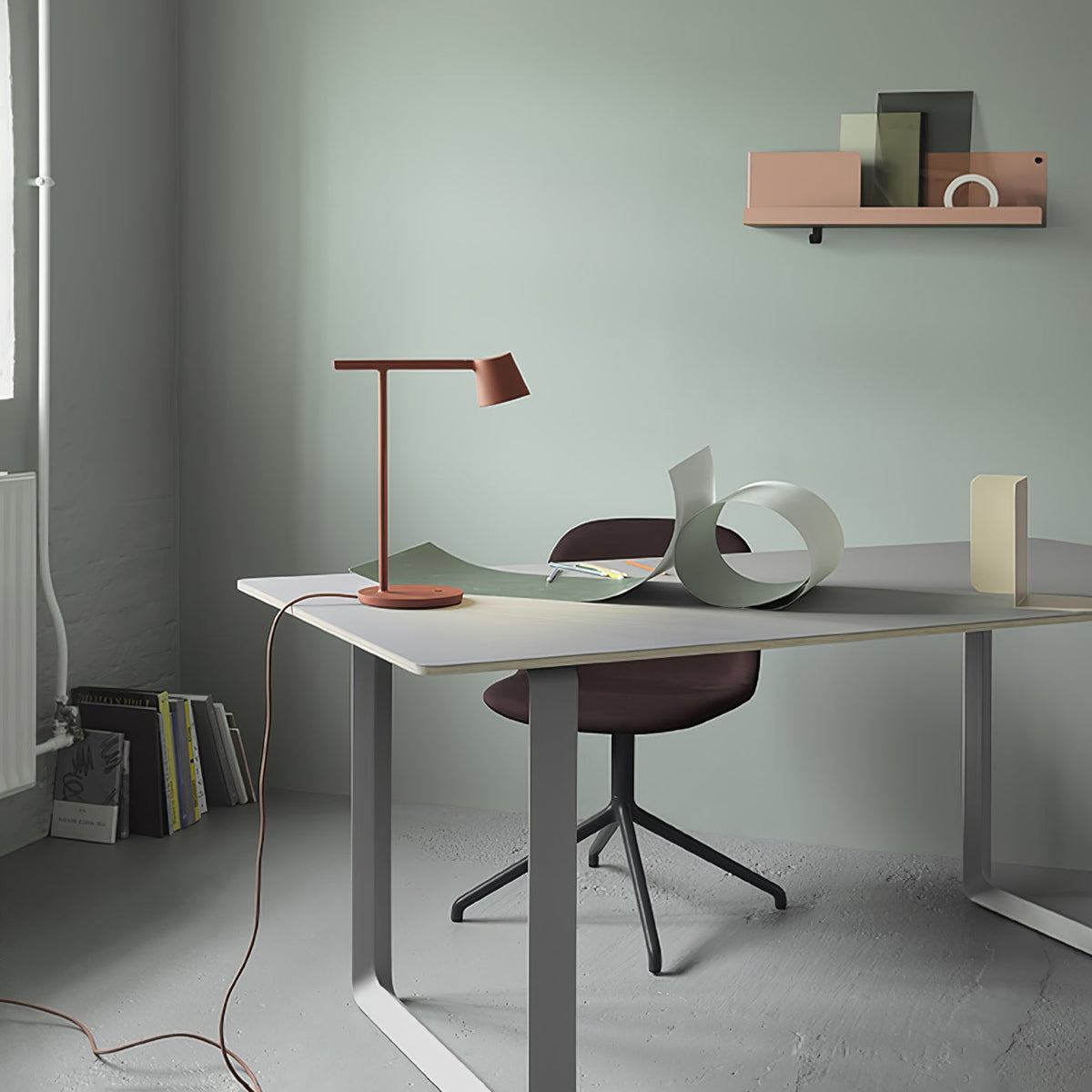 Fine Task Table Lamp