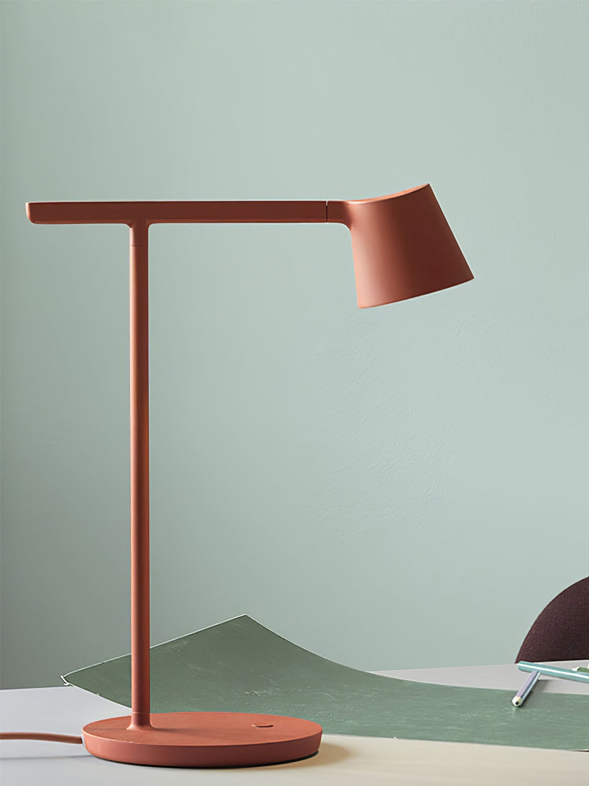Fine Task Table Lamp