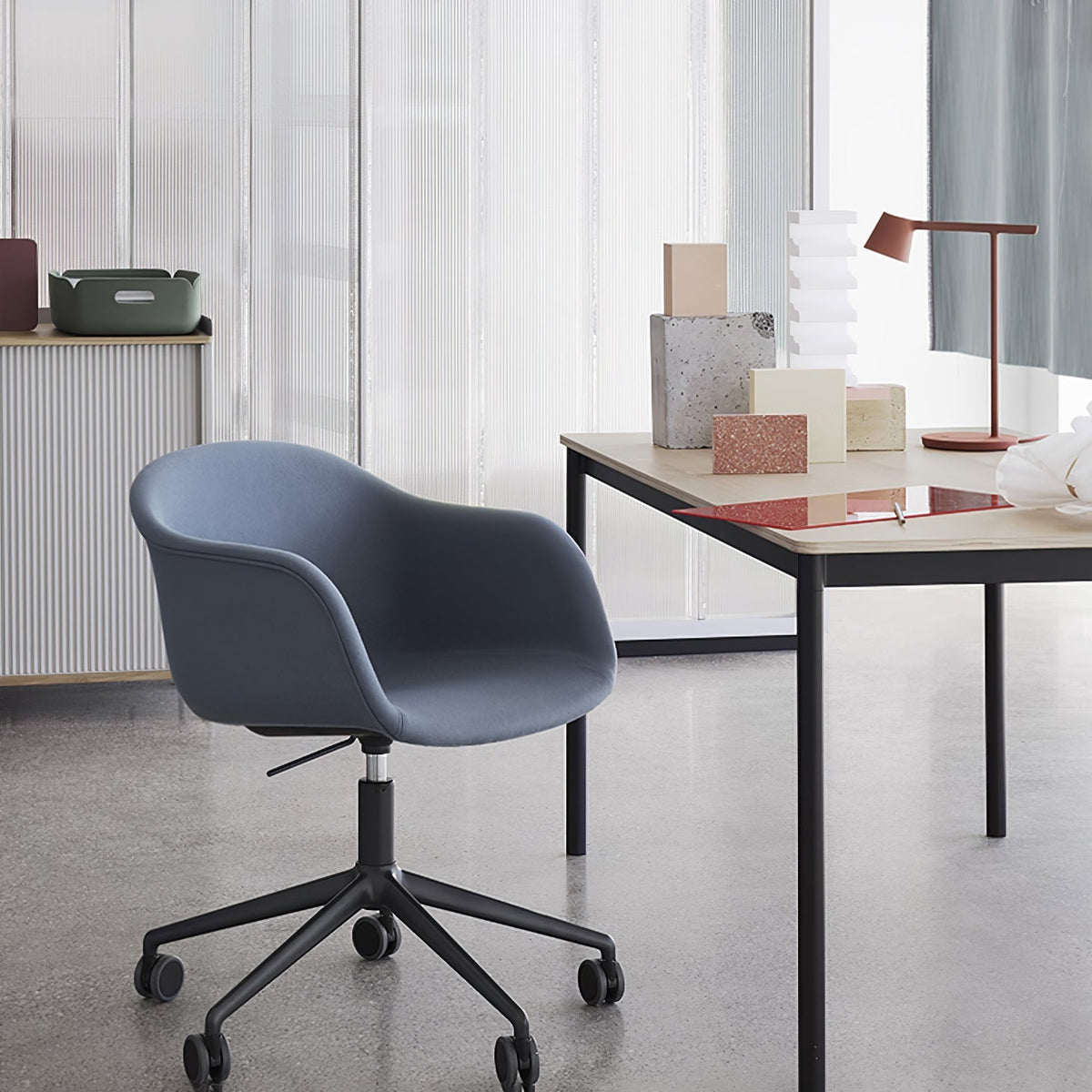 Fine Task Table Lamp