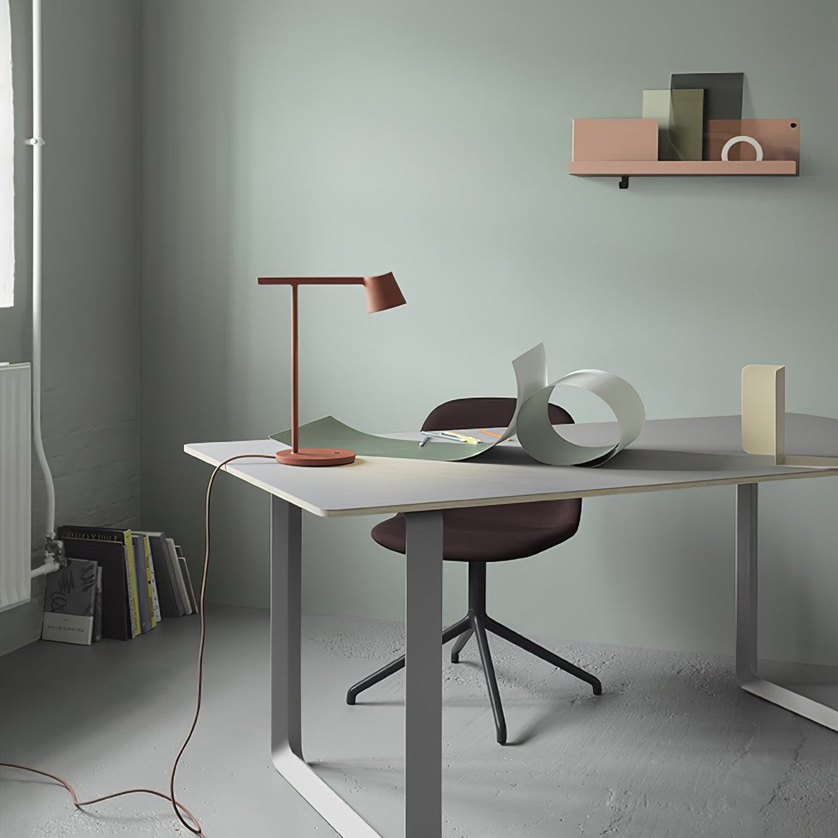 Fine Task Table Lamp