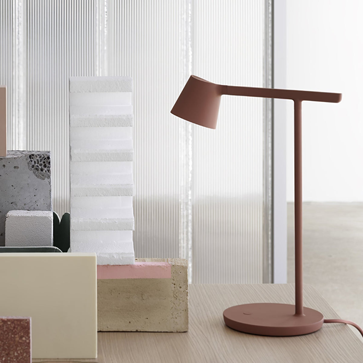 Fine Task Table Lamp