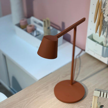 Fine Task Table Lamp