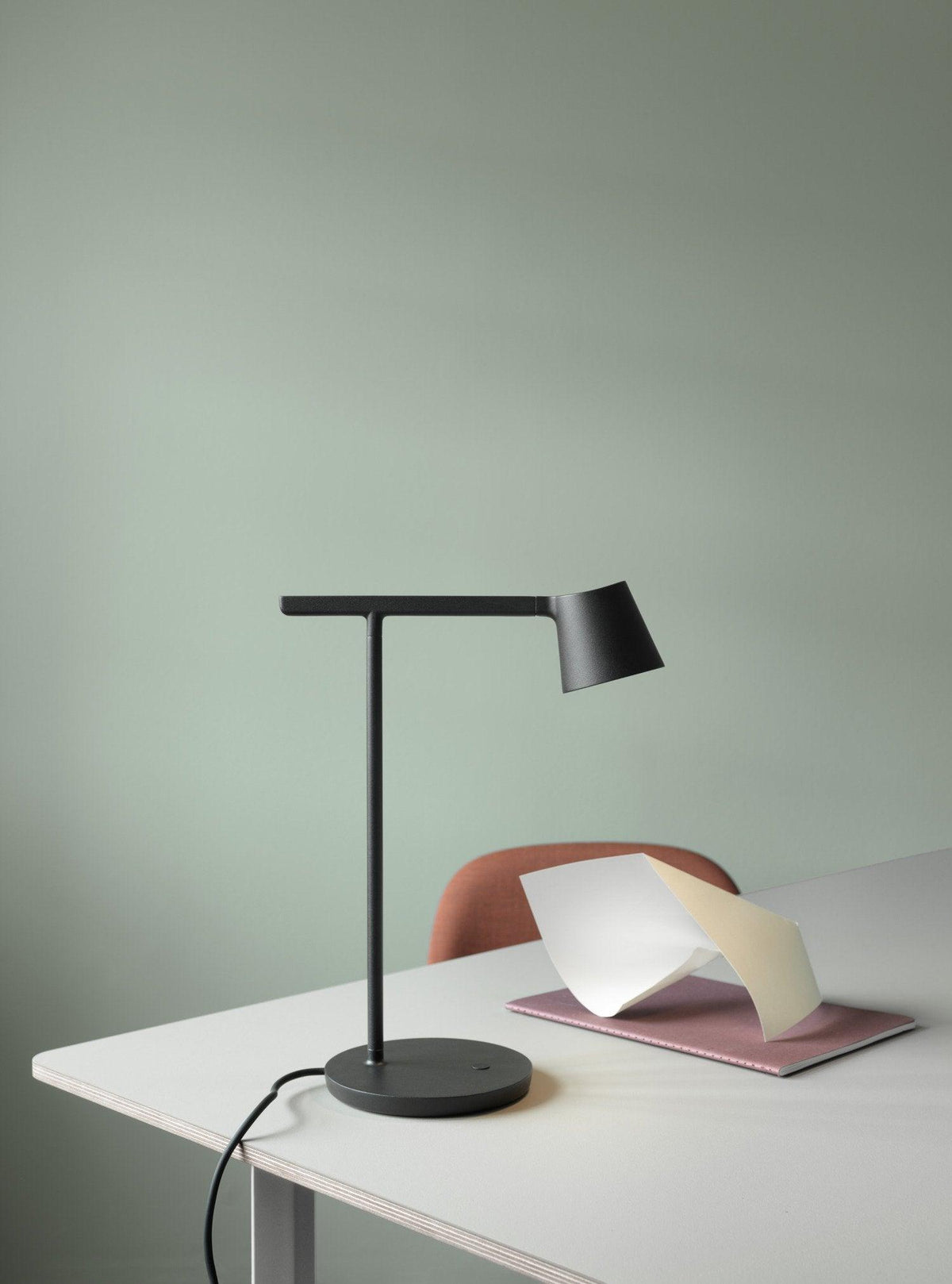 Fine Task Table Lamp
