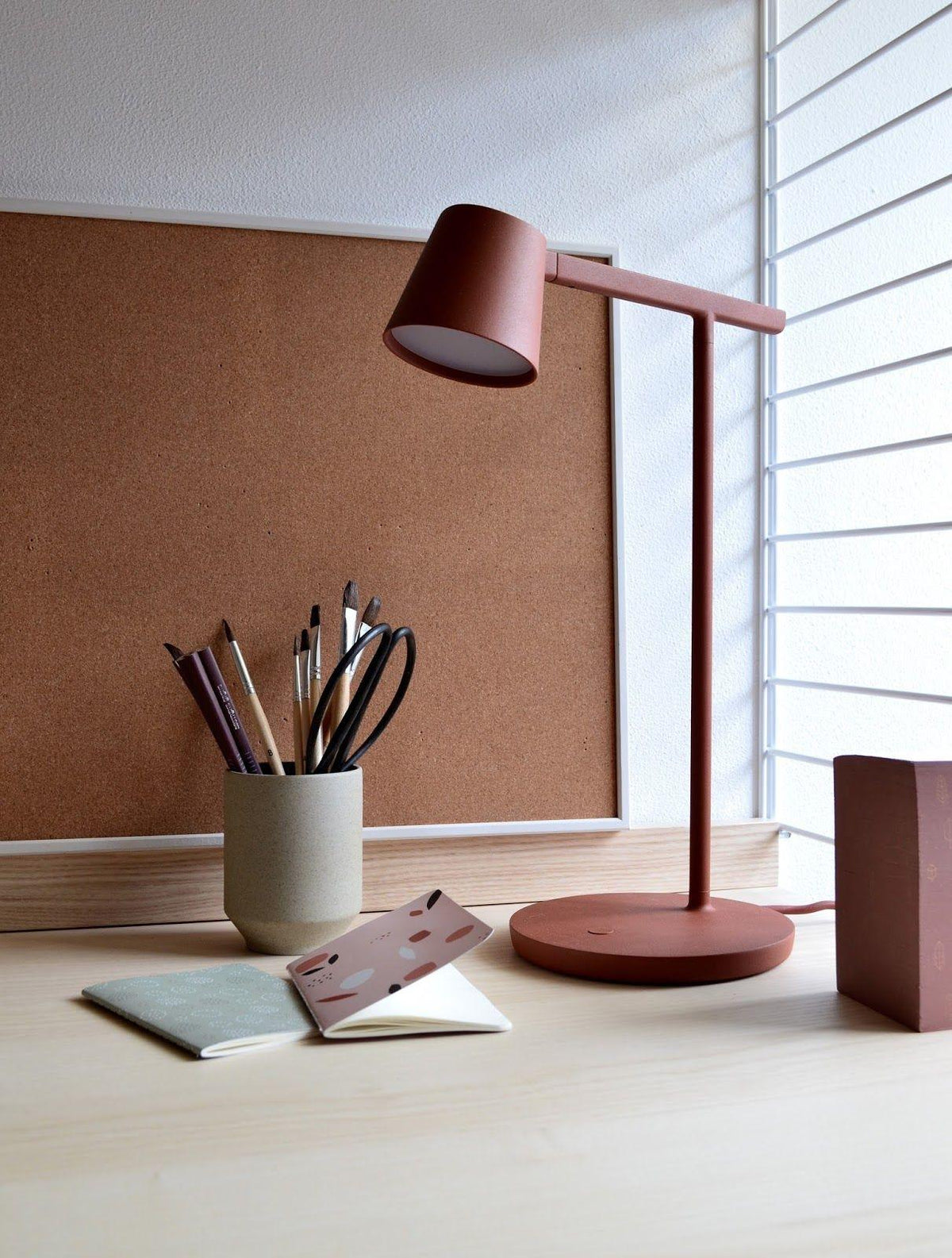 Fine Task Table Lamp