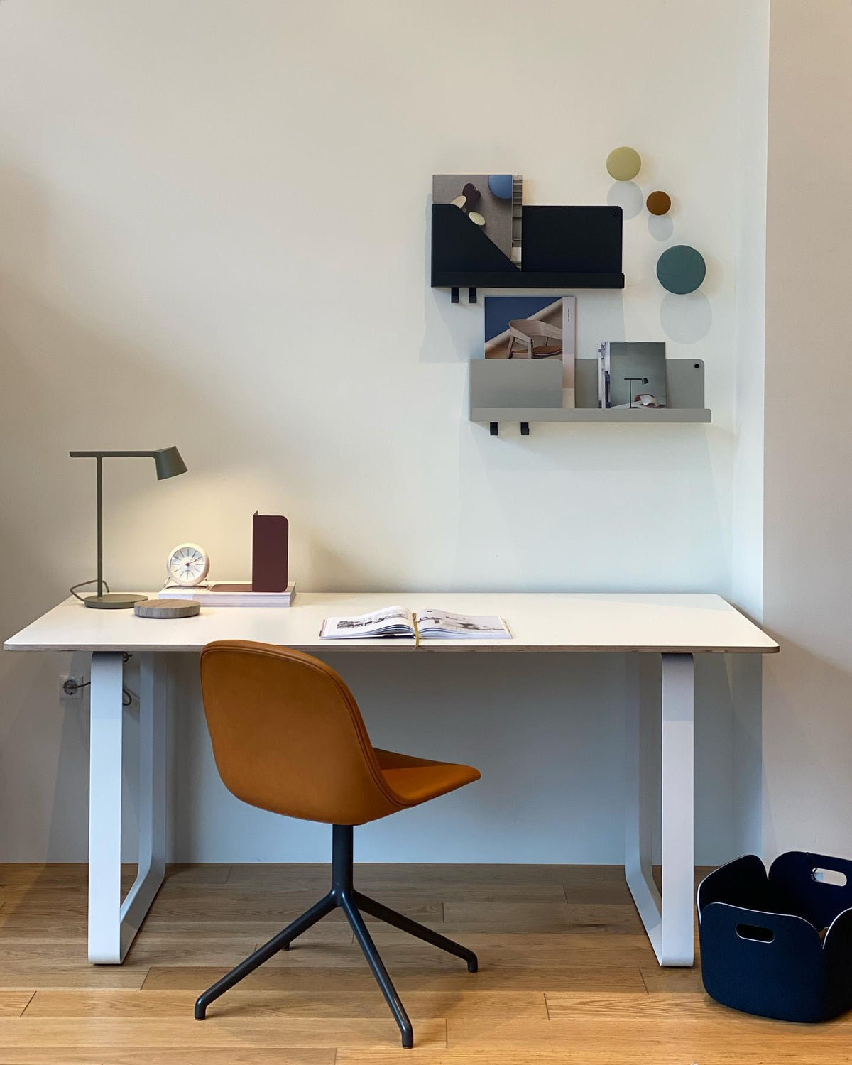 Fine Task Table Lamp