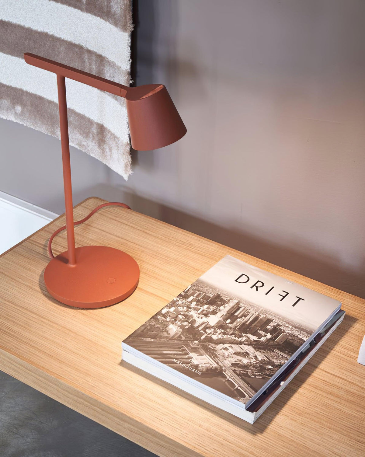 Fine Task Table Lamp